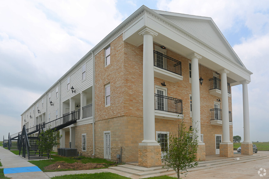 680 E Ocean Blvd, Los Fresnos, TX à louer - Photo de l’immeuble – Image 3 sur 23
