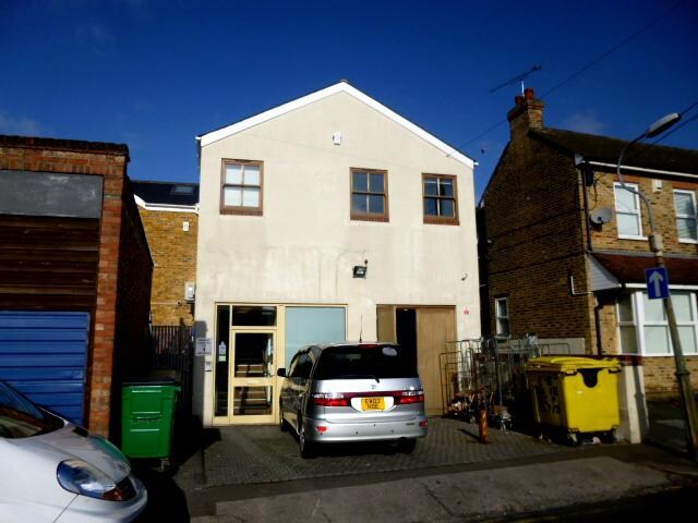 1 West St, Leigh On Sea à louer - Photo principale – Image 1 sur 1