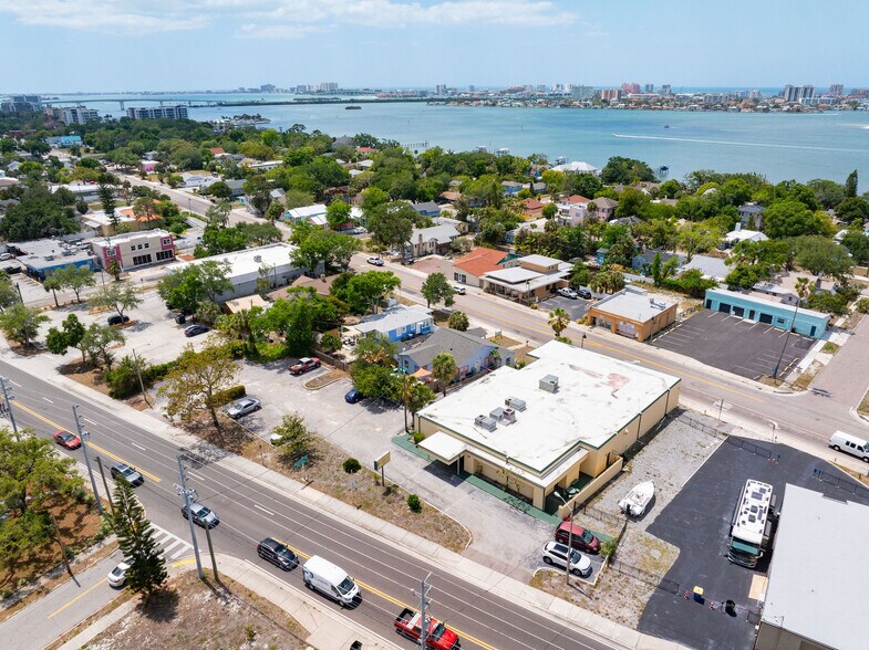 1610 N Myrtle Ave, Clearwater, FL à vendre - Photo de l’immeuble – Image 3 sur 22