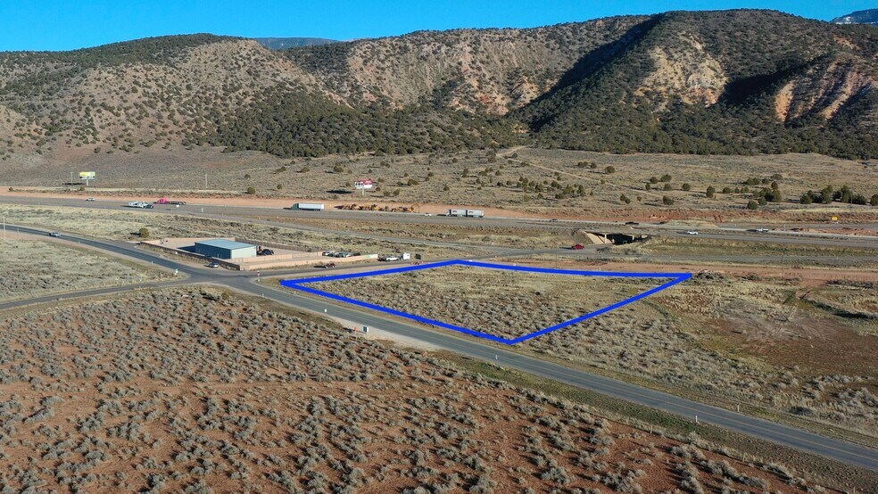 2 Acres I-15 Exit, Cedar City, UT à vendre - Photo de l’immeuble – Image 3 sur 25