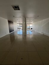 73468 Hwy 111, Palm Desert, CA à louer Photo intérieure– Image 1 sur 4