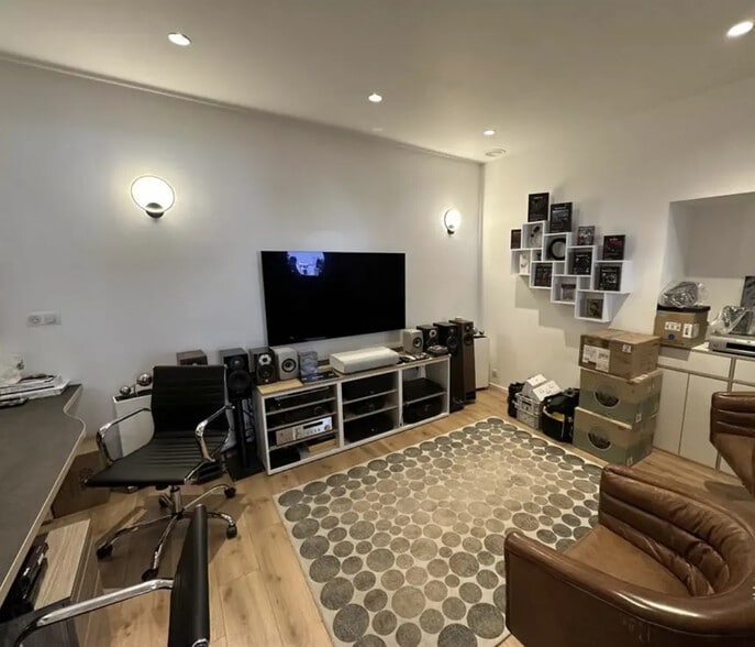 Local commercial dans Paris à vendre - Photo de l’immeuble – Image 3 sur 4