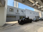 Sixteen First Corp Building - Commerce