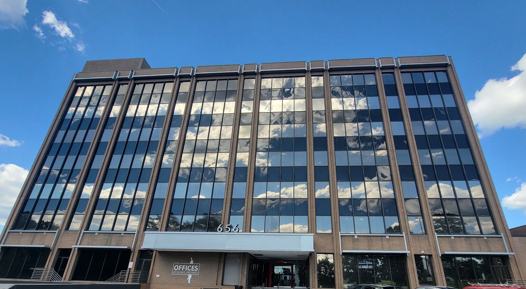 656 Quince Orchard Rd, Gaithersburg, MD à louer Photo de l’immeuble– Image 1 sur 10