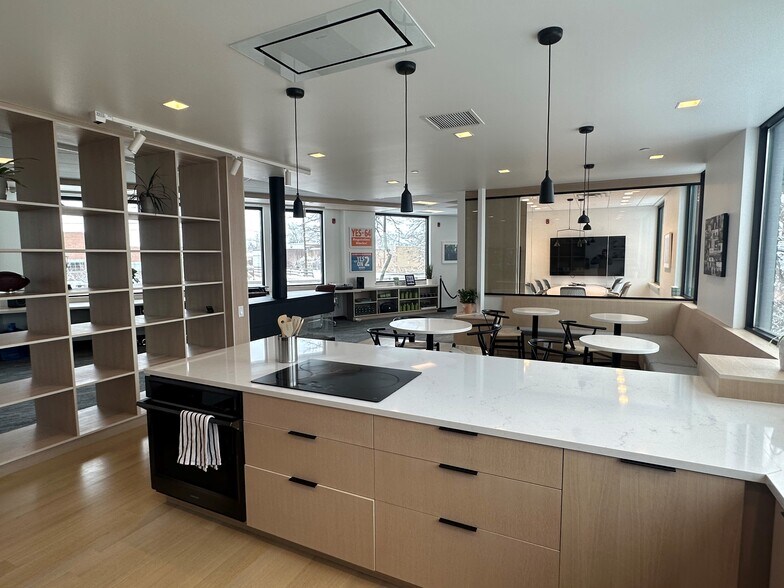 2790 Valmont Rd, Boulder, CO à vendre - Photo de l’immeuble – Image 3 sur 8