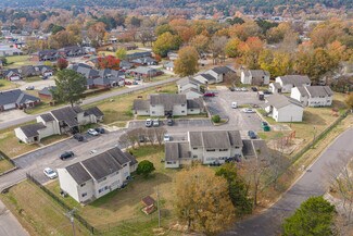 Plus de détails pour 401 N Cumberland Ave, Russellville, AR - Logement à vendre