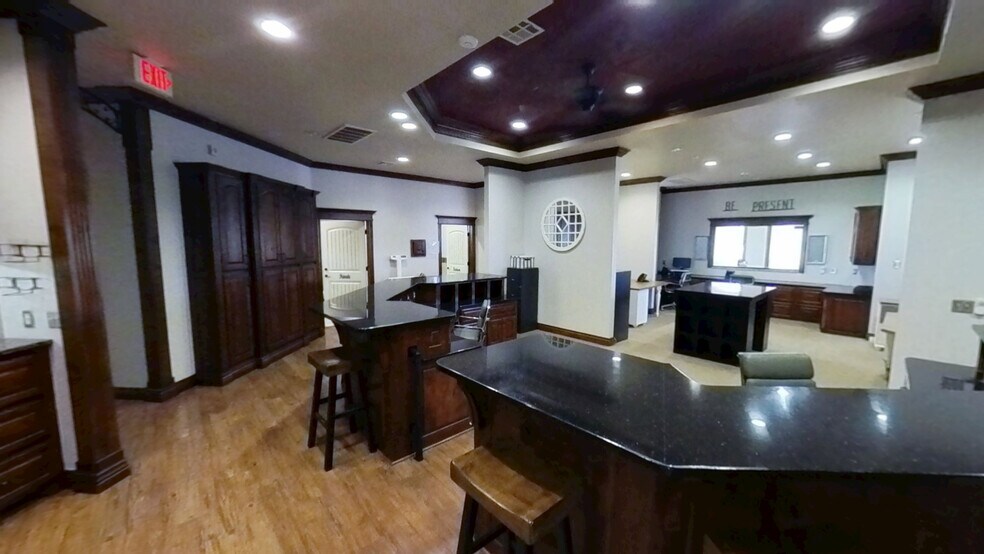 1001 Hospital Cir, Kingfisher, OK à vendre - Photo de l’immeuble – Image 3 sur 7