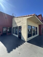 5624-5640 E La Palma Ave, Anaheim, CA à louer Photo intérieure– Image 2 sur 2