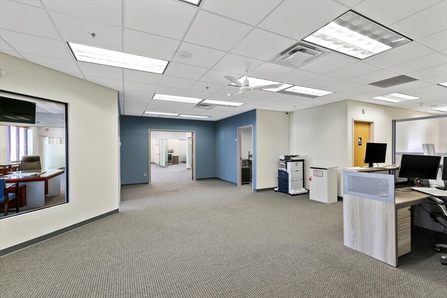 1492 Highland Ave, Cheshire, CT à louer - Photo de l’immeuble – Image 2 sur 11