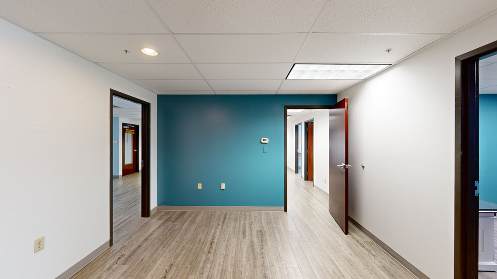 40 Gardenville Pkwy W, Buffalo, NY à louer - Numérisation 3D Matterport – Image 2 sur 17