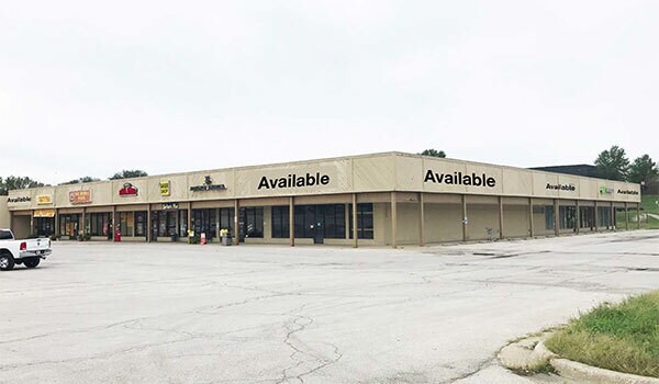 7100-7126 NW Prairie View Rd, Kansas City, MO à louer - Photo de l’immeuble – Image 2 sur 16