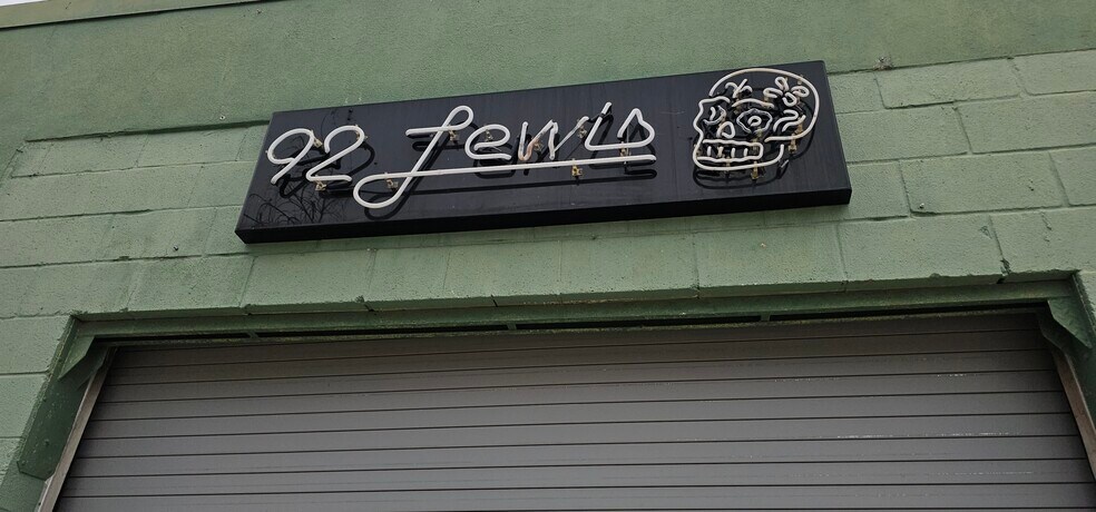 92 Lewis St, San Antonio, TX à louer - Photo de l’immeuble – Image 3 sur 8