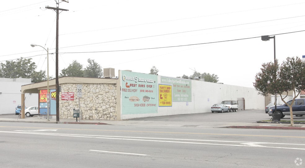 6023-6031 Reseda Blvd, Tarzana, CA à louer - Photo de l’immeuble – Image 2 sur 8