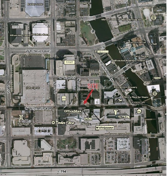 230-234 W Wisconsin Ave, Milwaukee, WI à louer - Aérien – Image 3 sur 3