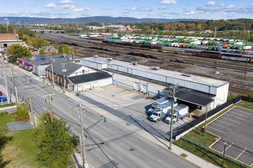 1621 N 7th St, Harrisburg, PA à vendre - Photo de l’immeuble – Image 2 sur 7