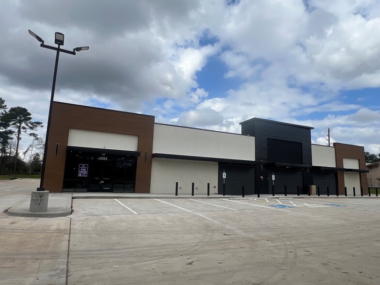 1082 FM 830, Willis, TX à louer - Photo de l’immeuble – Image 1 sur 3