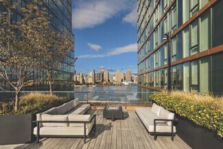 Plus de détails pour Astoria Portfolio of 3 For Sale – Logement à vendre, Astoria, NY