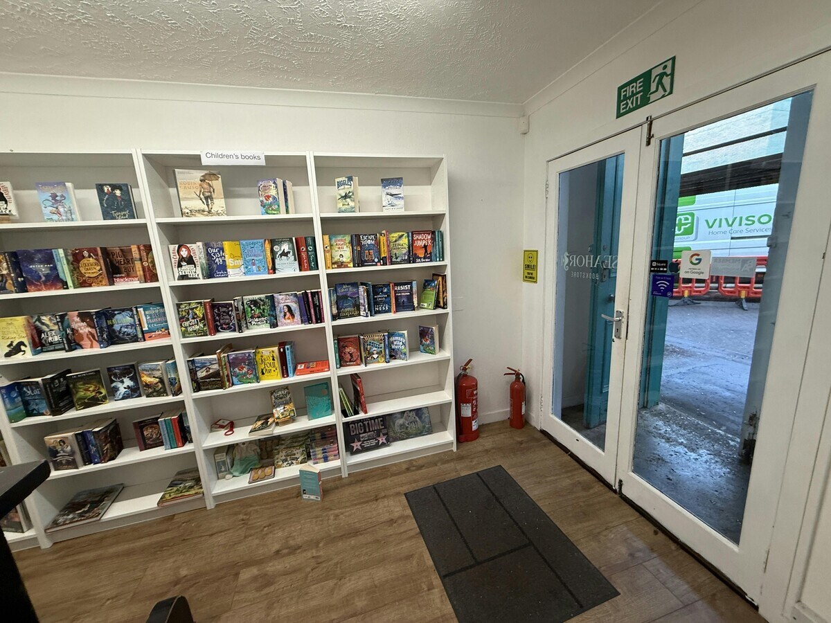 Harbour Rd, Ardrossan, NAY KA22 8BY - Lot Retail Unit - - Photo intérieure - Image 2 of 3