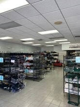 1600 79th Street Cswy, North Bay Village, FL à louer Photo de l’immeuble– Image 1 sur 4