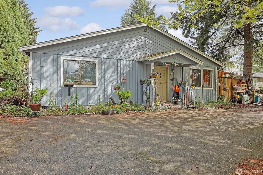201 E 36th St, Tacoma, WA à vendre - Photo de l’immeuble – Image 3 sur 17