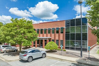 Plus de détails pour 1831 Eastchester Dr, High Point, NC - Coworking à louer