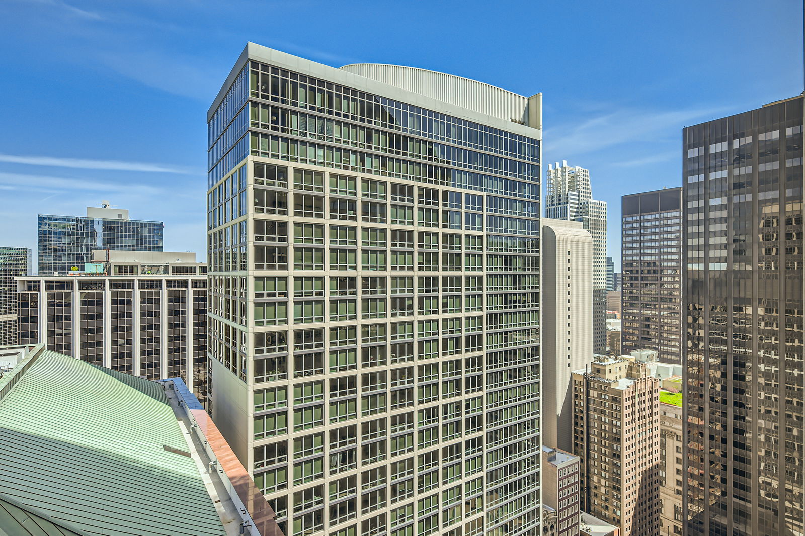 1 N Franklin St, Chicago, IL à louer Photo de l’immeuble– Image 1 sur 9