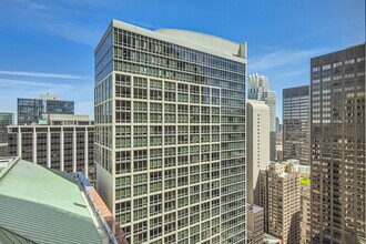 1 N Franklin St, Chicago, IL à louer Photo de l’immeuble– Image 1 sur 9