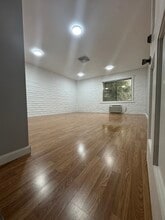 2051 Hilltop Dr, Redding, CA à louer Photo de l’immeuble– Image 1 sur 5