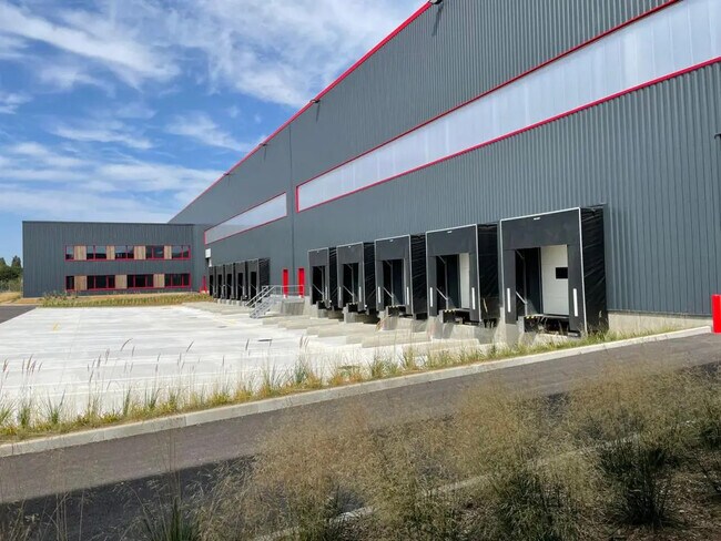 Plus de détails pour Bureau, Industriel/Logistique à louer