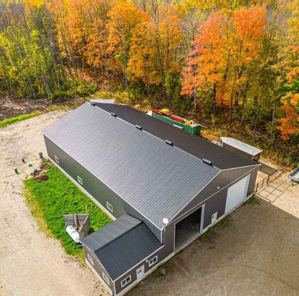 245350 22 Sideroad, Meaford Ontario portefeuille de 2 biens à vendre sur LoopNet.fr - Photo de l’immeuble – Image 2 sur 14