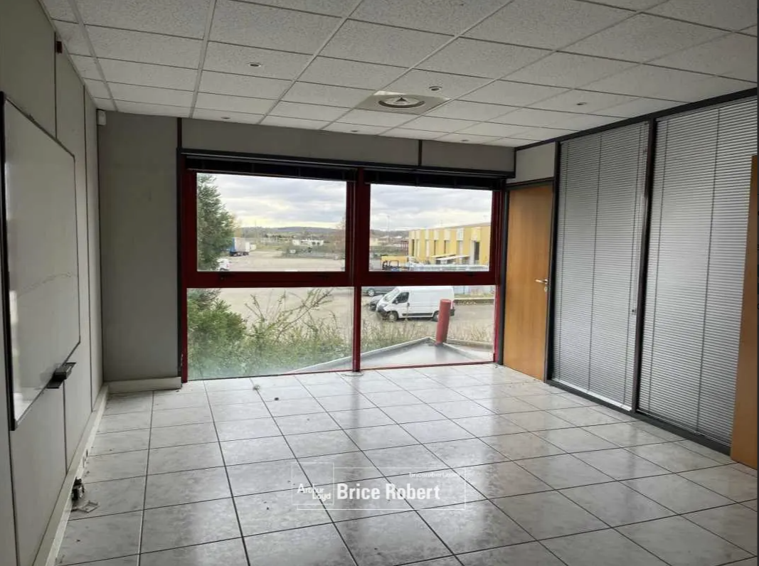 32 Rue Du Claret, Charvieu-Chavagneux à vendre Photo intérieure– Image 1 sur 5