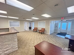 2777 W Clay St, Saint Charles, MO à louer Photo intérieure– Image 2 sur 4