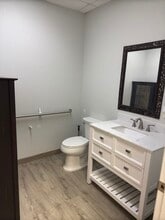 17880 Toledo Blade Blvd, Port Charlotte, FL à vendre Photo intérieure– Image 2 sur 12