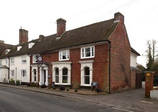 Plus de détails pour 4 Upper Bridge St, Wye - Hôtellerie à vendre