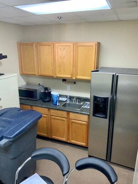 8025-8183 Ardrey Kell Rd, Charlotte, NC à louer - Photo de l’immeuble – Image 3 sur 18