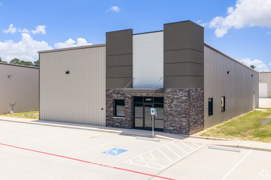 12822 Cypress Valley Rd, Cypress, TX à louer - Photo de l’immeuble – Image 2 sur 22