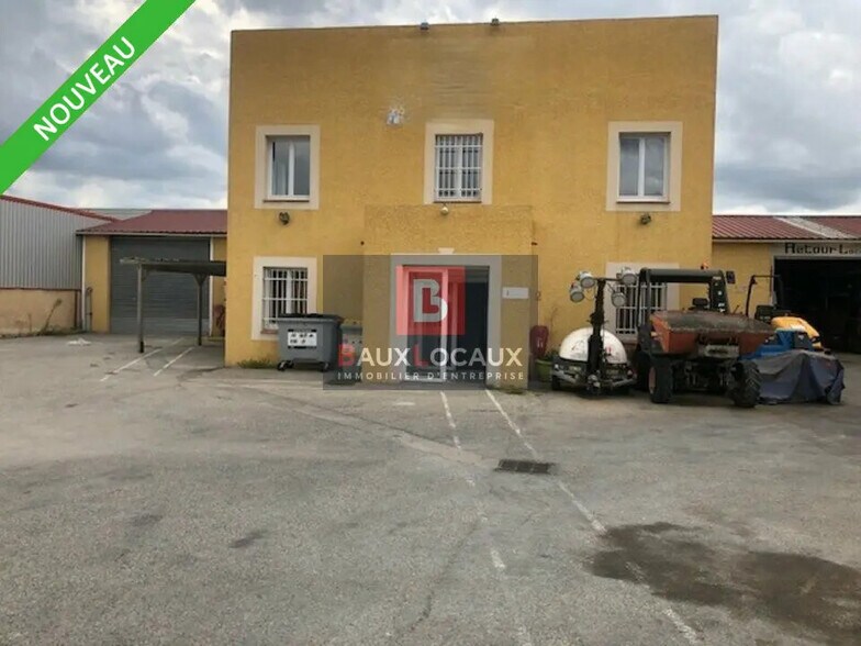 Local d’activités dans BERRE-L'ETANG à louer - Photo de l’immeuble – Image 1 sur 11