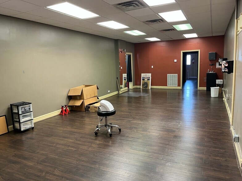 615 N Liberty St, Winston-Salem, NC à louer - Photo de l’immeuble – Image 3 sur 8