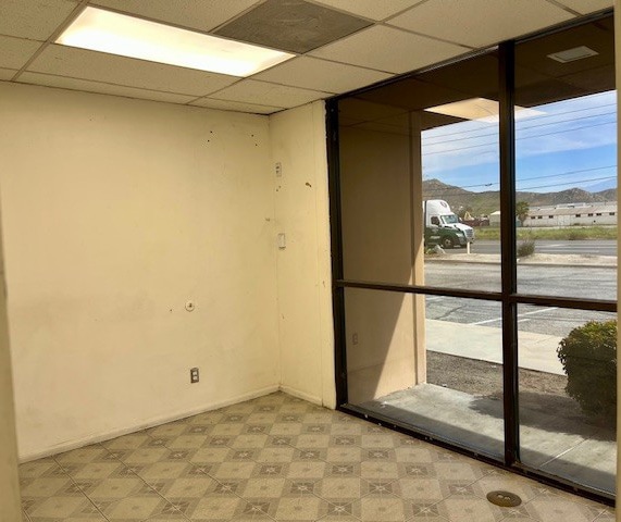 111 N Main St, Riverside, CA à louer Photo intérieure– Image 1 sur 2