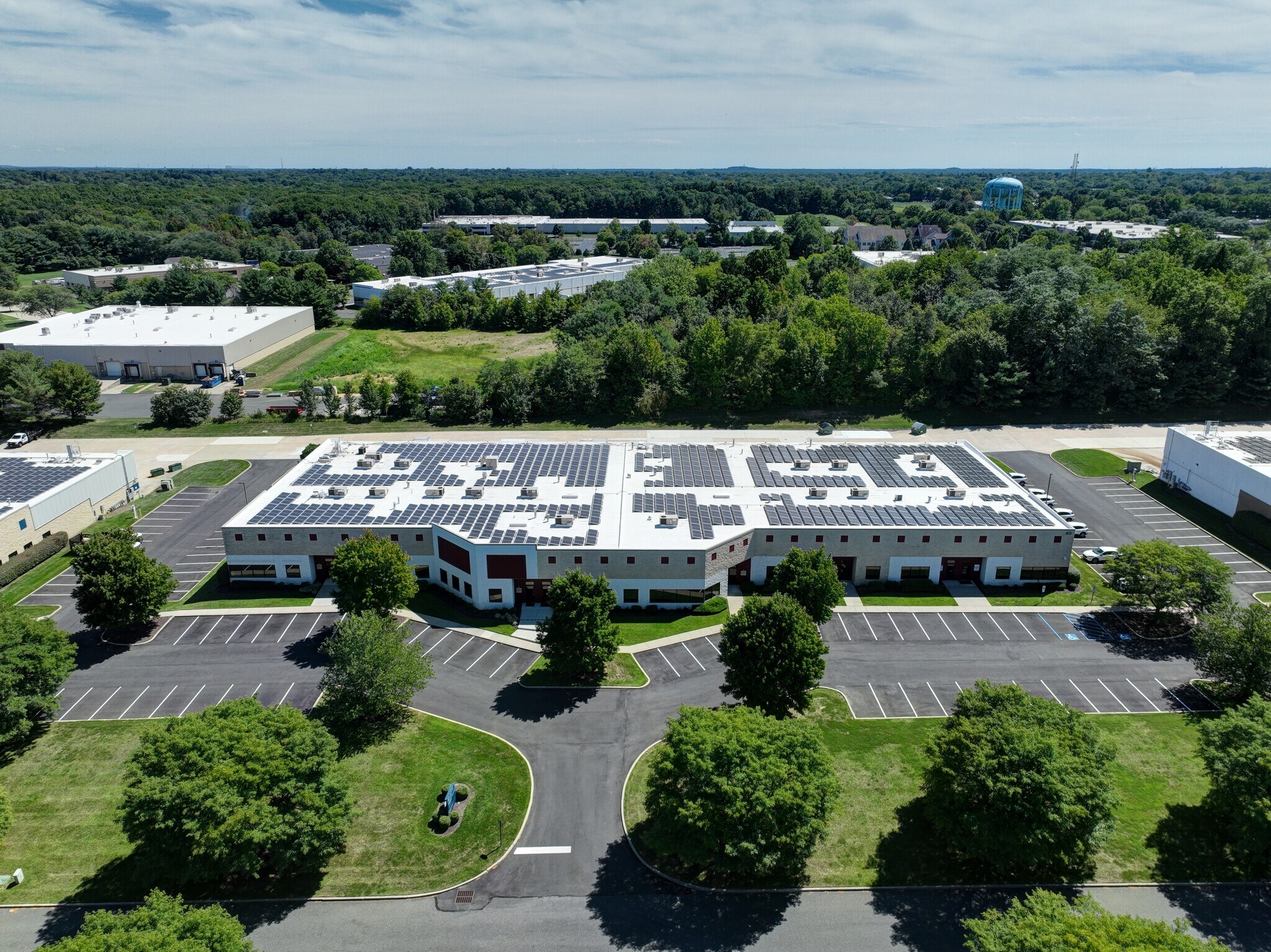 40 Twosome Dr, Moorestown, NJ à louer Photo de l’immeuble– Image 1 sur 4