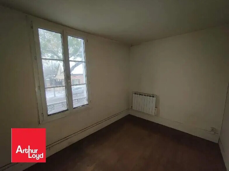 Local commercial dans Luisant à vendre - Photo de l’immeuble – Image 3 sur 3