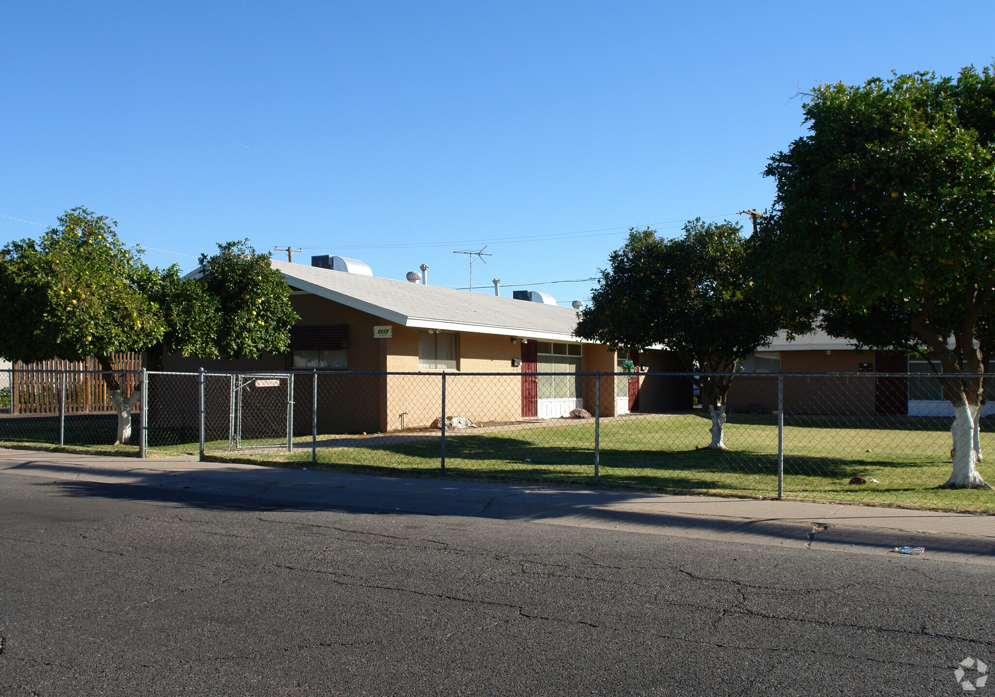 7113-7117 N 54th Ave, Glendale, AZ à vendre Photo de l’immeuble– Image 1 sur 14