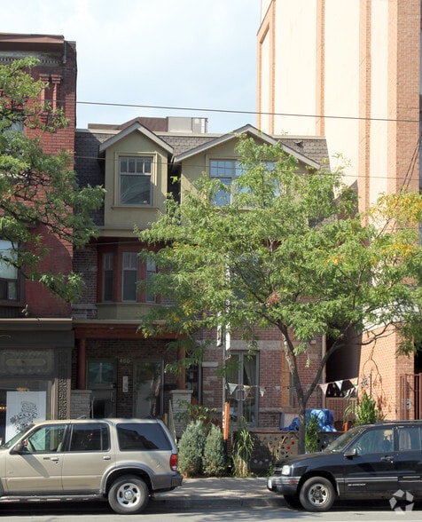 460 College St, Toronto, ON à vendre - Photo principale – Image 1 sur 2