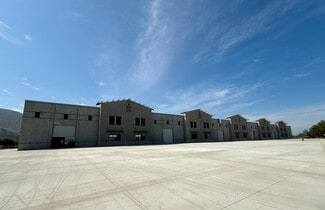 Plus de détails pour 600 Todd Ln, Santa Paula, CA - Industriel/Logistique à louer