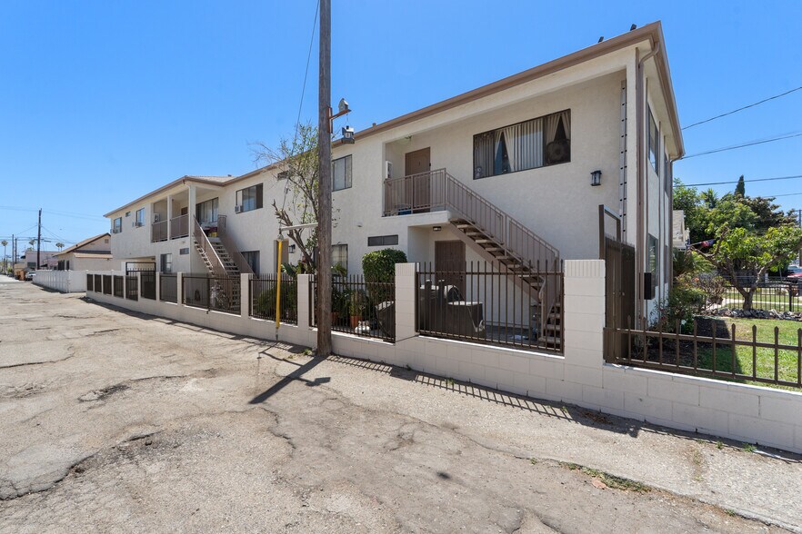423 W 17th St, San Pedro, CA à vendre - Photo de l’immeuble – Image 3 sur 12