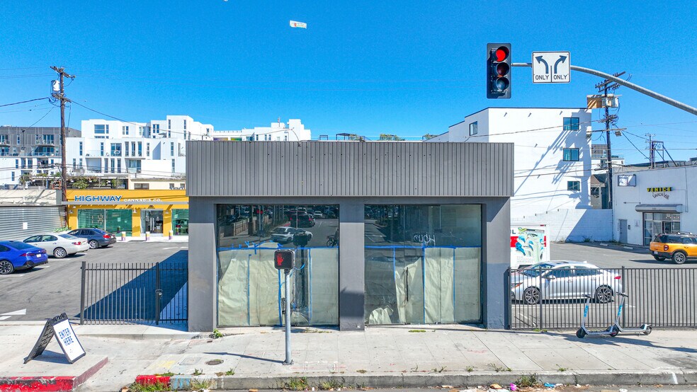13452 Washington Blvd, Marina del Rey, CA à louer - Photo principale – Image 1 sur 24