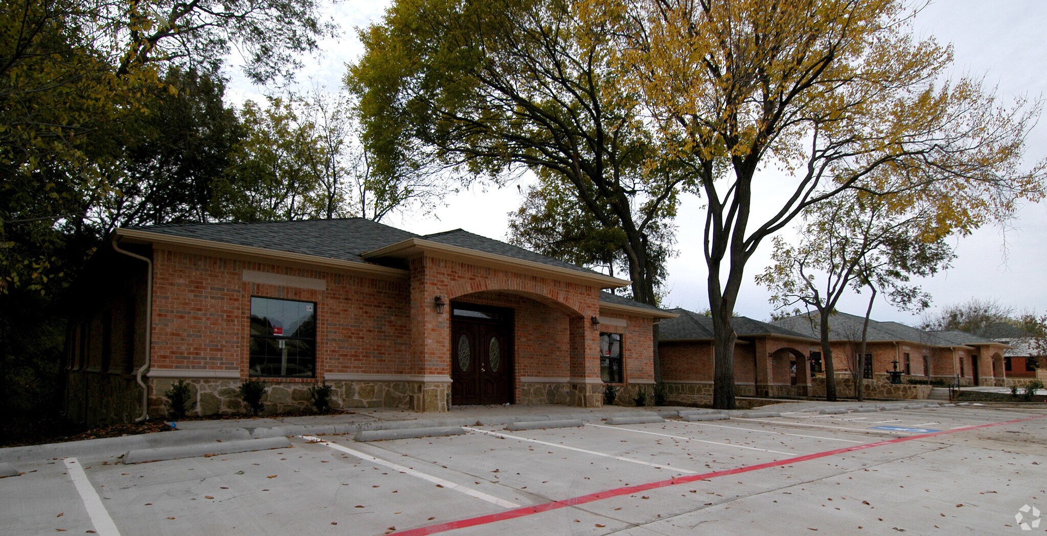 2309 Virginia Pky, McKinney, TX à louer Photo principale– Image 1 sur 16