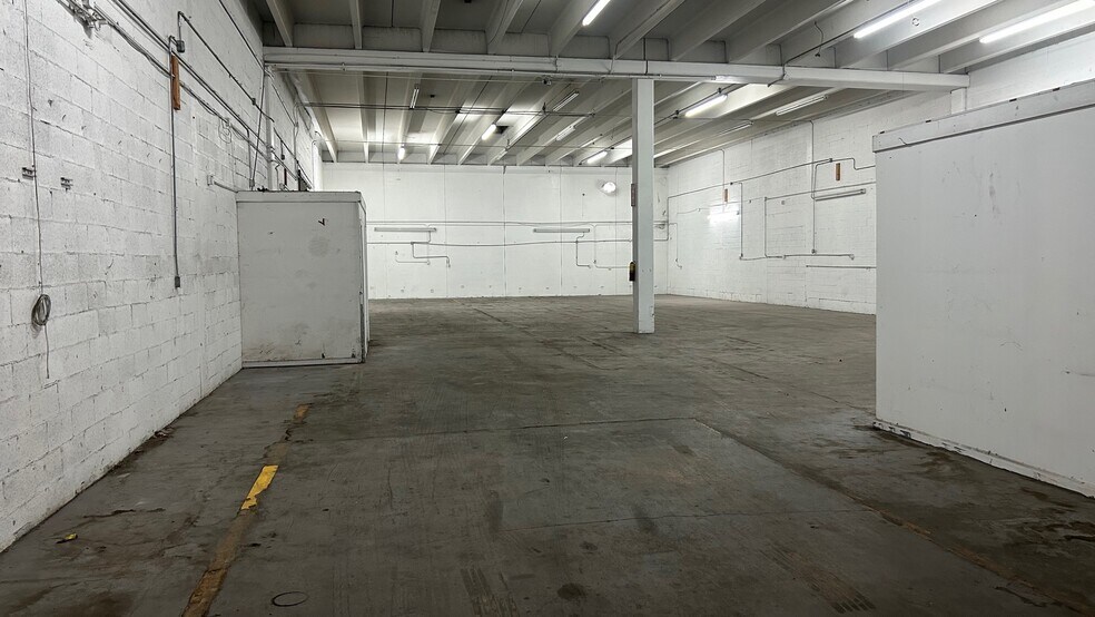 6301-6333 NW 74th Ave, Miami, FL à louer - Photo intérieure – Image 3 sur 9