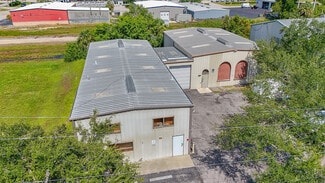 Plus de détails pour 1731 Manzana Ave, Punta Gorda, FL - Industriel/Logistique à louer