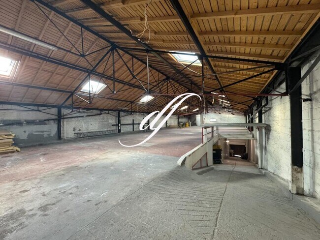 Plus de détails pour Industriel/Logistique à vendre